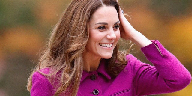 Kate Middleton stile, il tailleur donna e il suo significato Kate Middleton stile, il tailleur donna e il suo significato