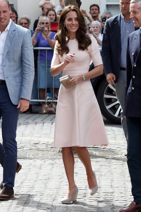 Kate Middleton wearing wedges