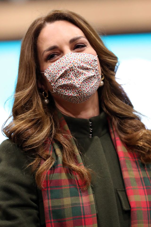 Machtigen Economisch Bitterheid Kate Middleton heeft nieuwe favoriete sjaal