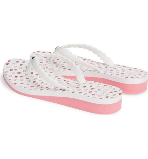 15 Best Flip Flops With Arch Support 2019, According to Podiatrists