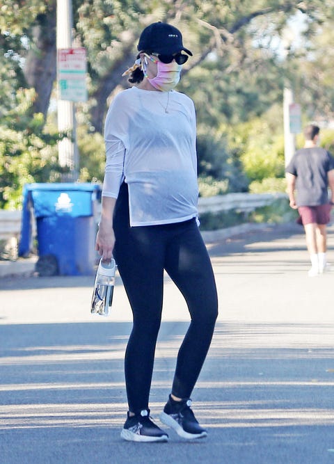 Chris Pratt's wife Katherine Schwarzenegger reveals baby bump