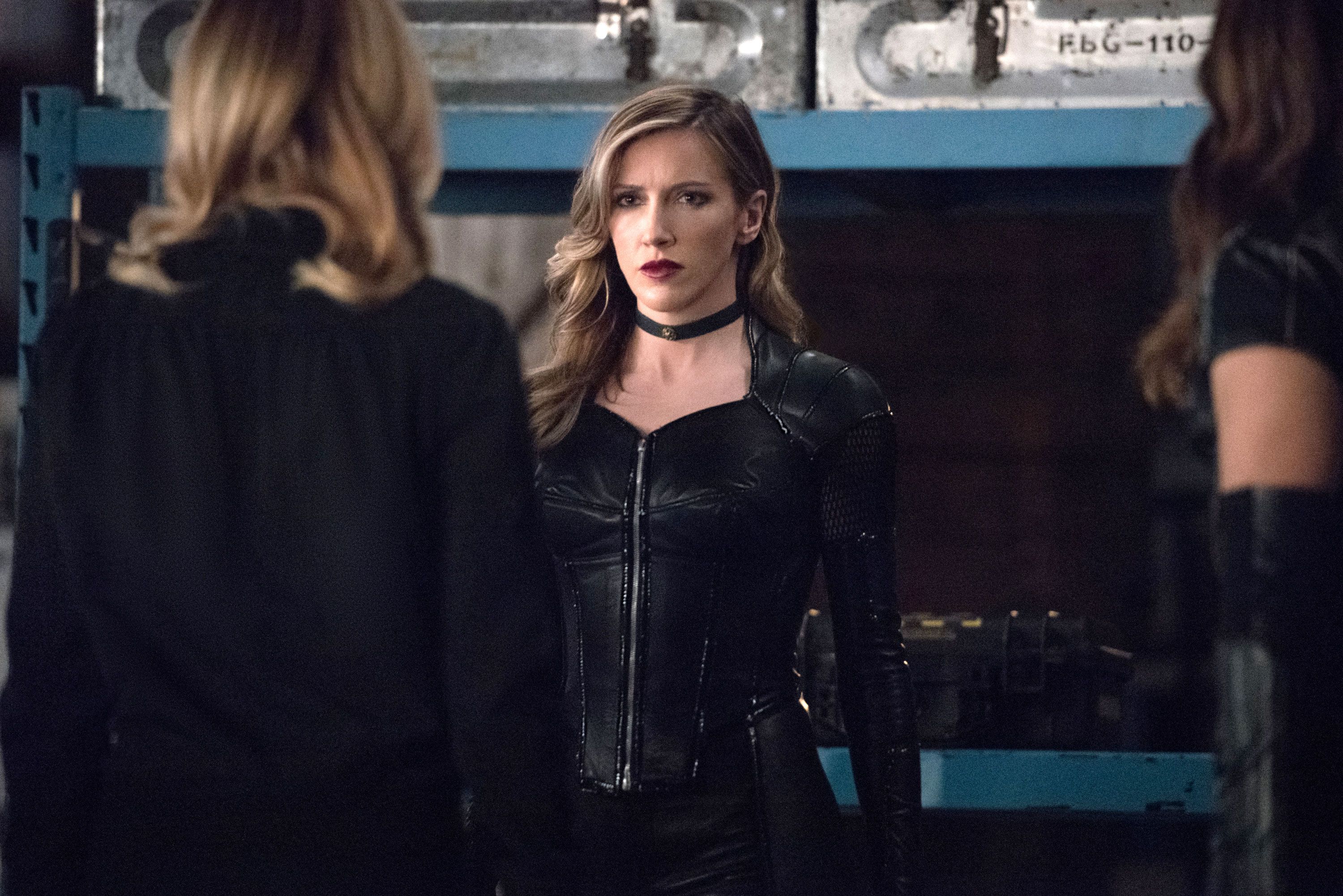 Arrow Star Katie Cassidy Rodgers Pens Emotional Goodbye To Series 