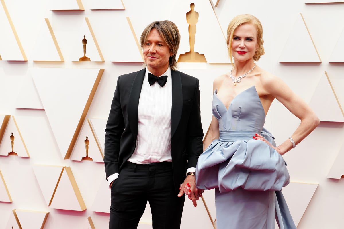 See Nicole Kidman and Keith Urban at the 2022 Oscars