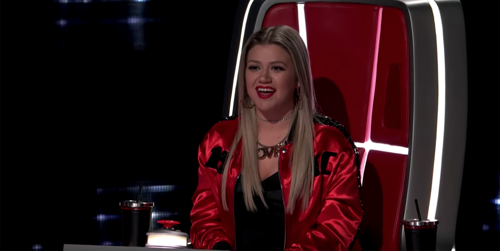 Sarah Grace Auditions for 'The Voice' - Kelly Clarkson and ...