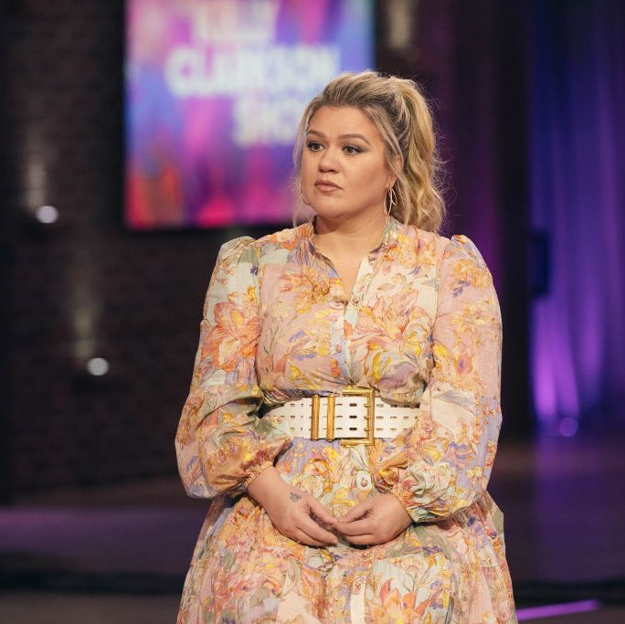 Kelly Clarkson Speaks Out After Serious Allegations Come to Light