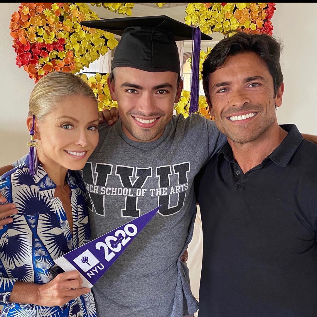 Kelly Ripa S Husband Mark Consuelos Speaks Out After Quarantine In The Caribbean Reveal