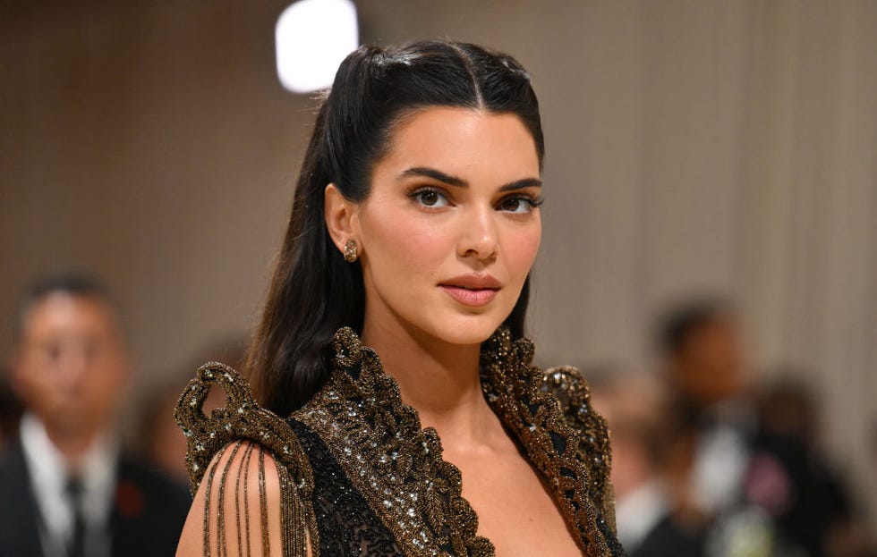 Kendall Jenner's Workout Bodysuit Is 'Tomato Girl Summer' All Over Again
