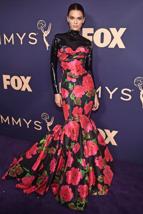 [Image: kendall-jenner-attends-the-71st-emmy-awa...size=480:*]