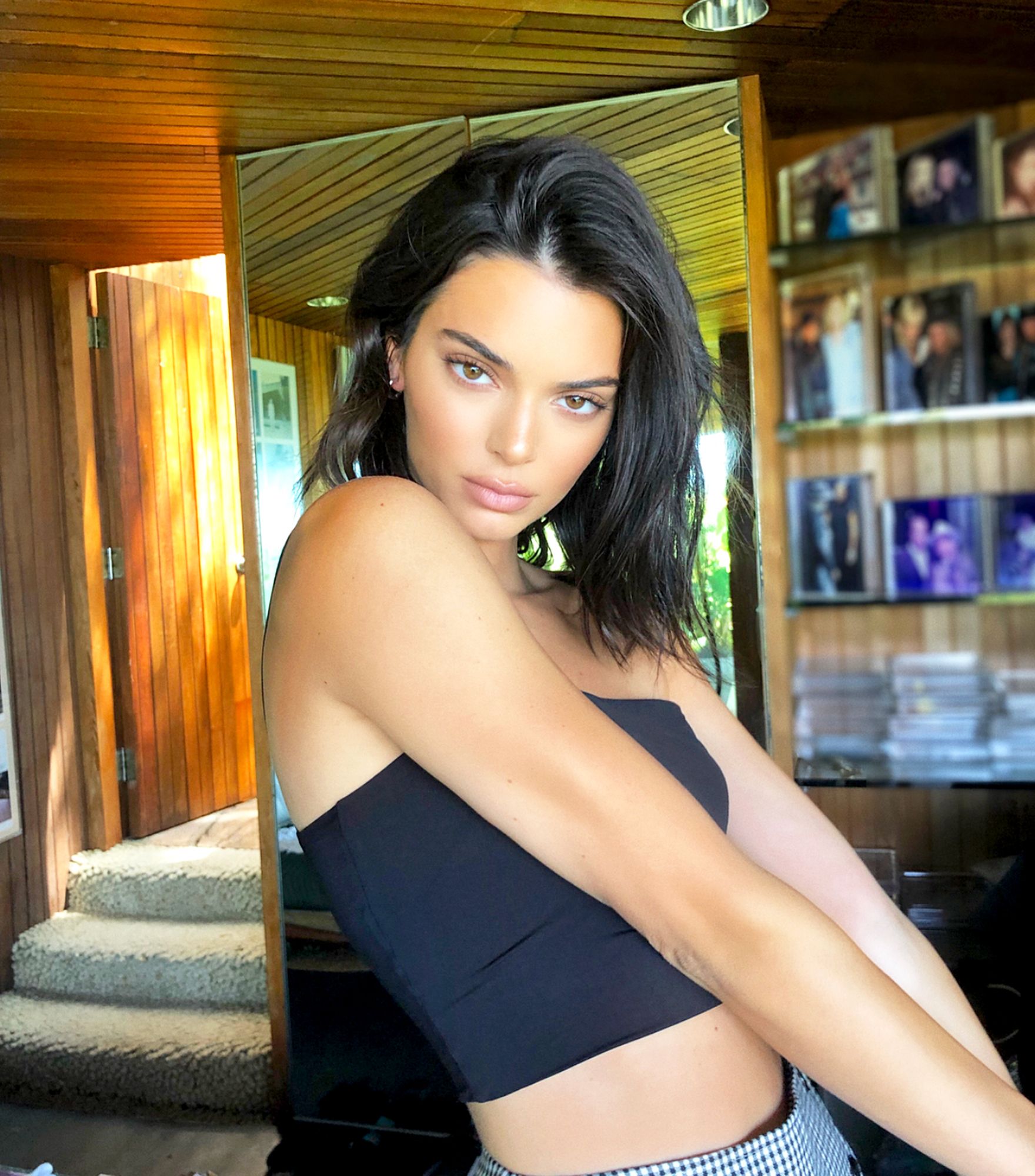 Kendall Jenner Goes Topless to Talk About Acne Struggles