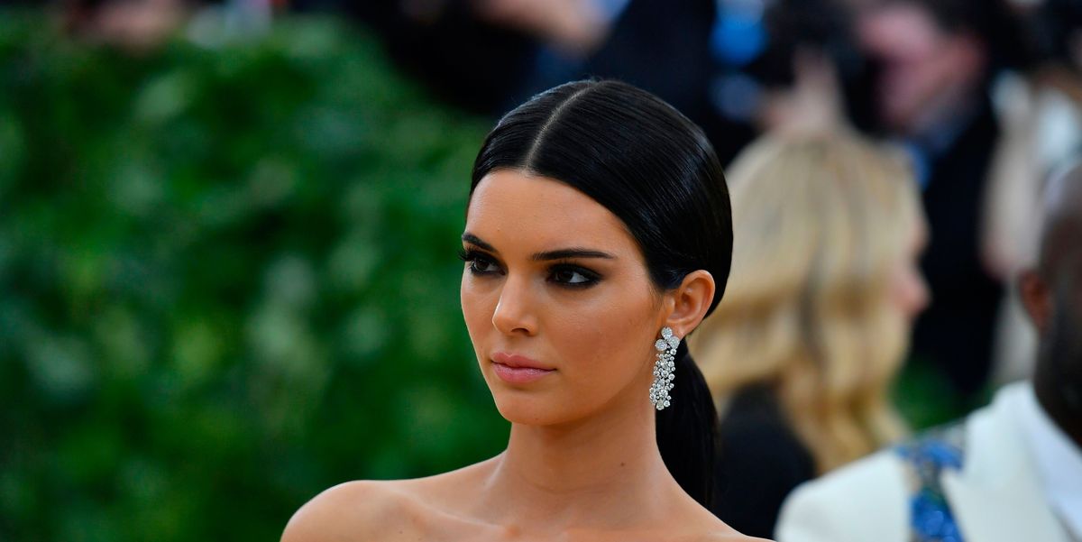 Kendall Jenner criticises TMZ for sharing photos and the location of ...