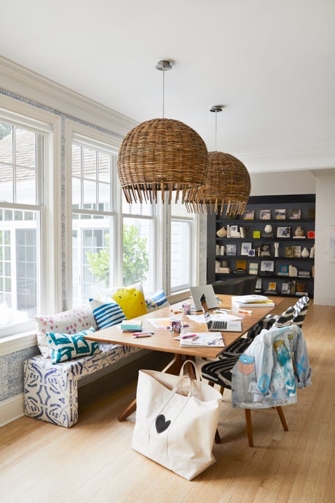 banquette table