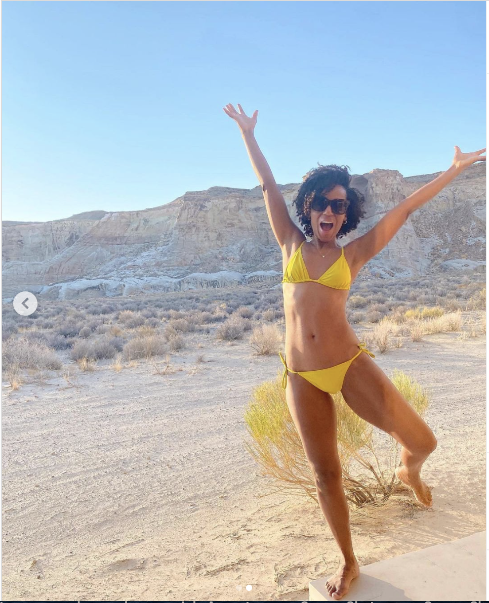 Kerry Washington's Toned Bod Glows In Rare Bikini Instagram Photos.