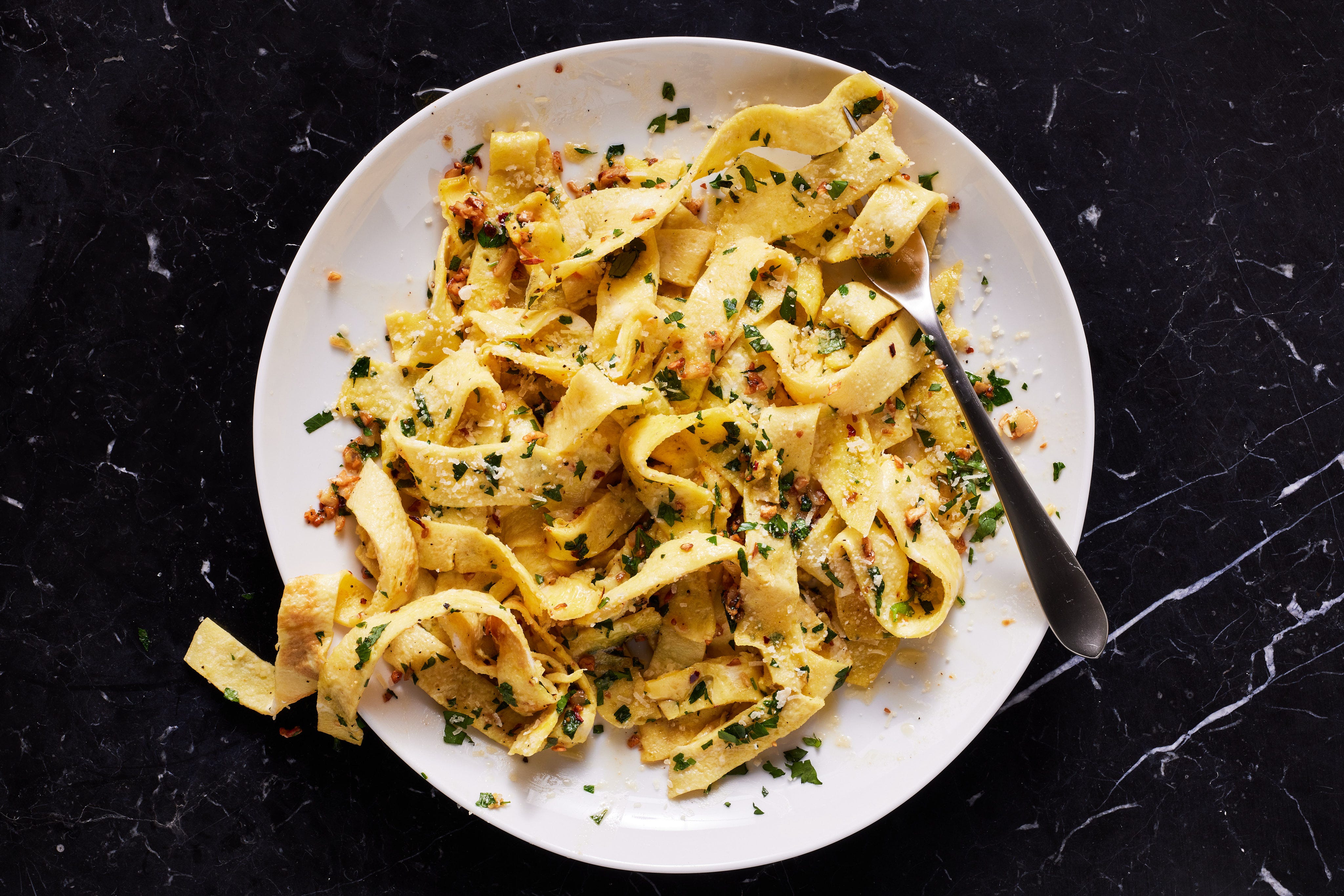 The Pasta In This Cacio E Pepe Is Made COMPLETELY With Eggs