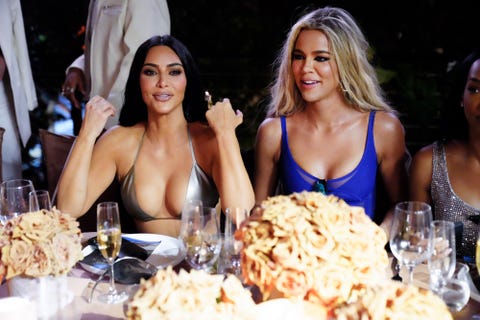 kim kardashian celebrates the skims swim miami pop up shop with sister khloe kardashian