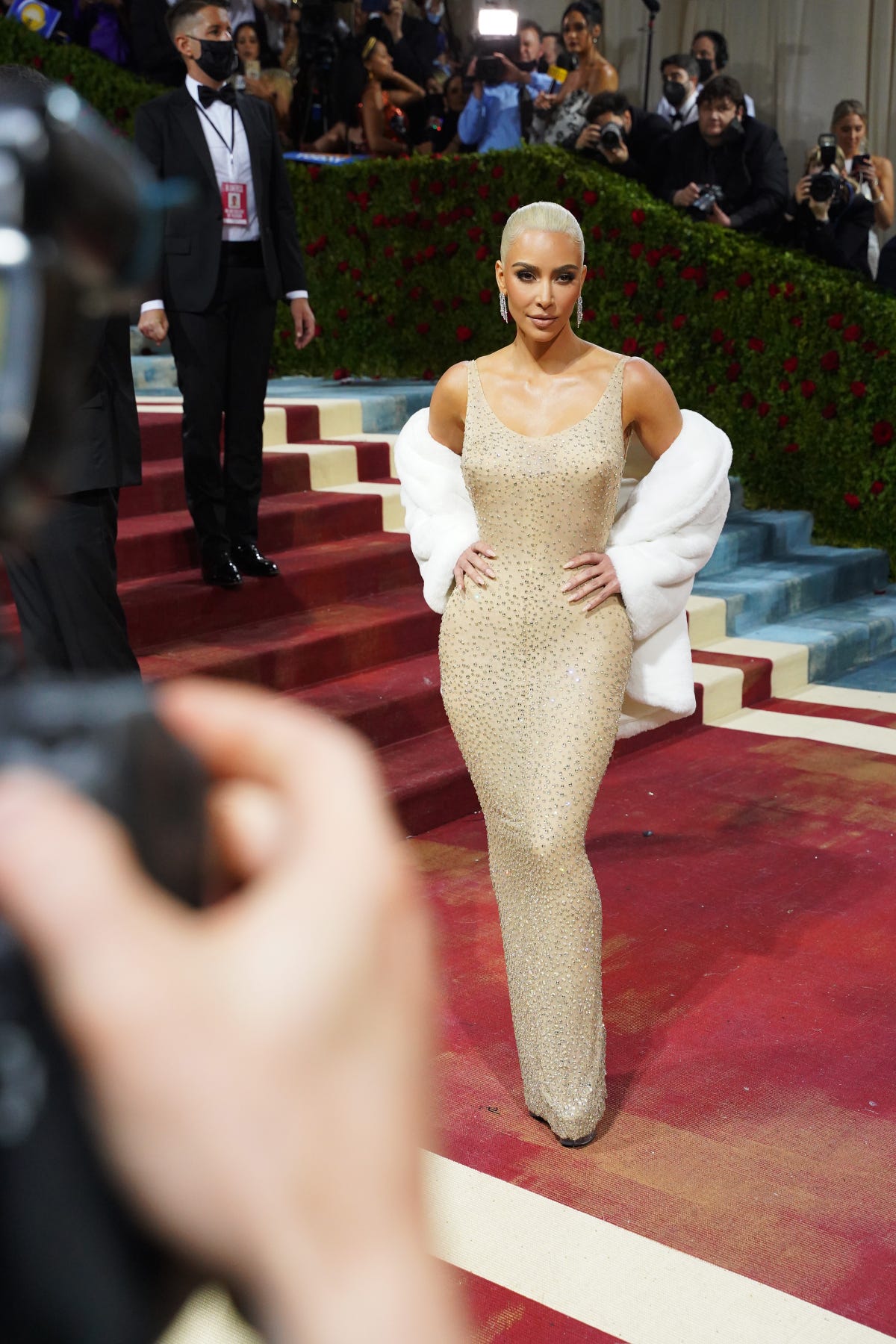 kim kardashian marilyn replica