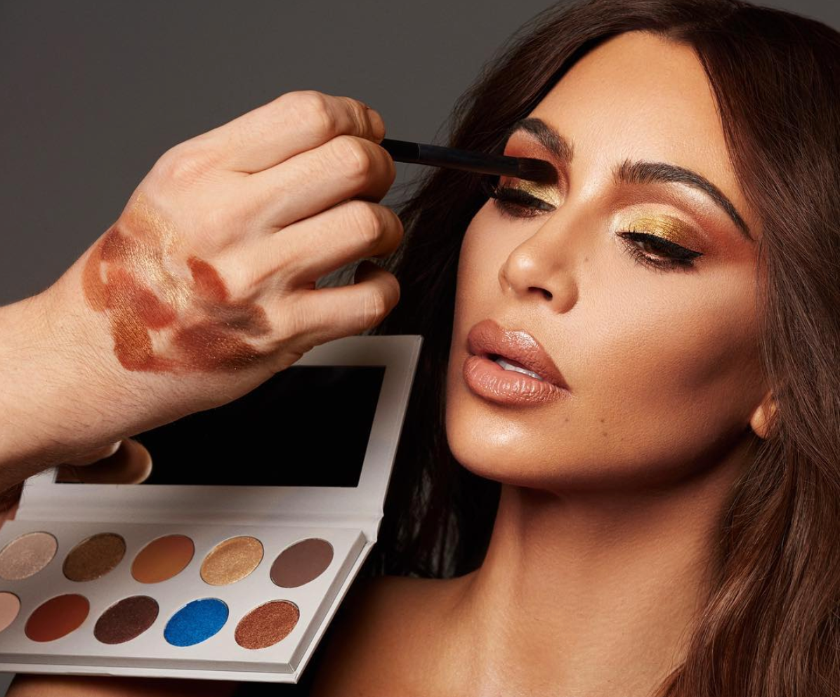KKW Beauty - ¿Ha copiado Kim Kardashian la colección de maquillaje de Kylie  Jenner?