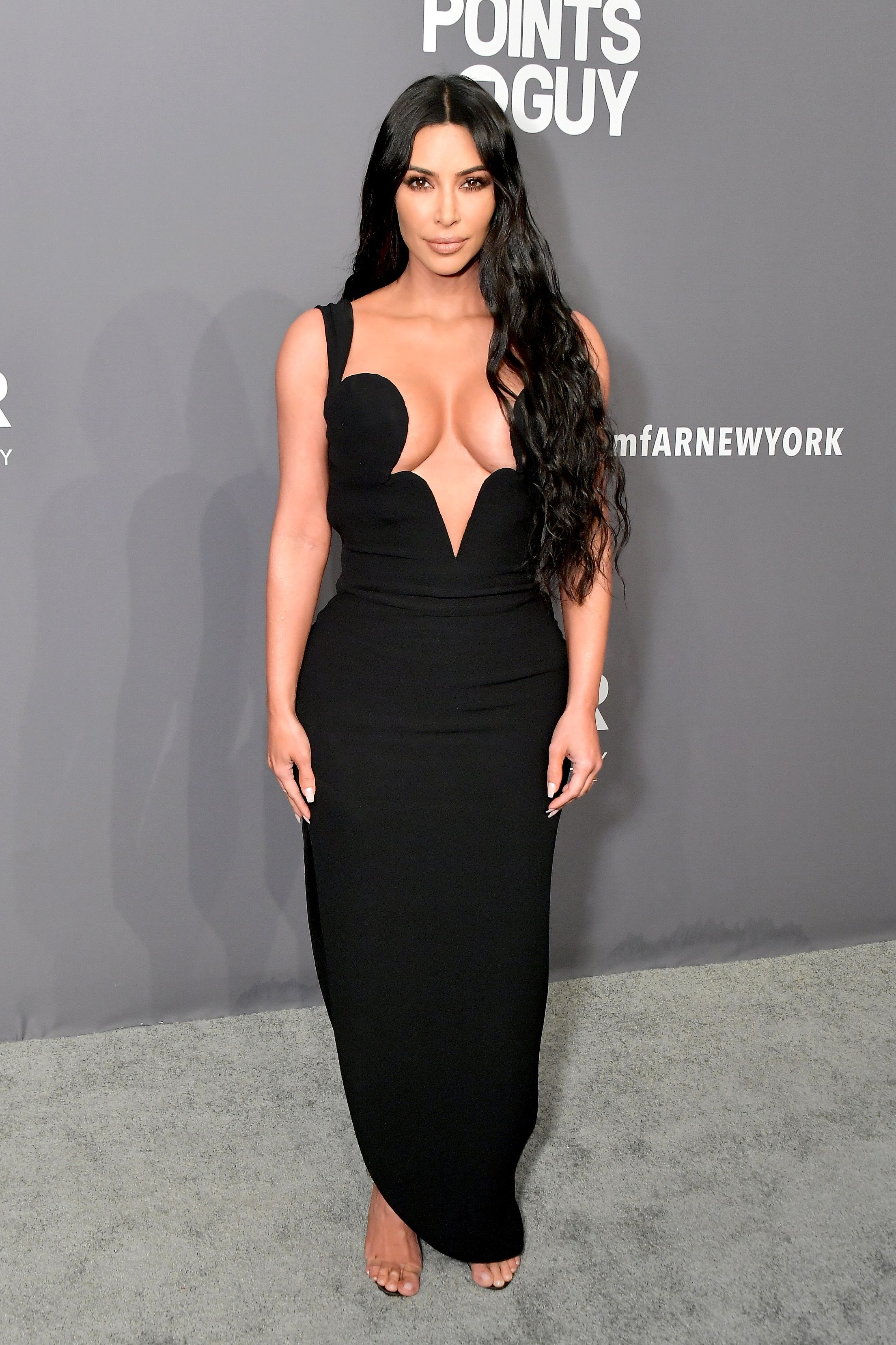 kim kardashian all black outfits