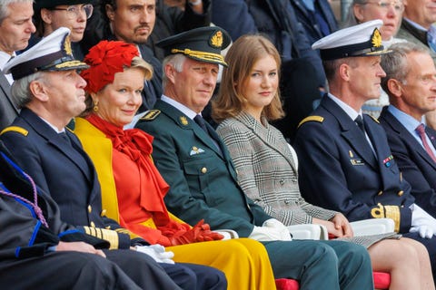 比利時王室最強公主！princess elisabeth精通多國語言、入讀軍校，正式場合的穿搭哲學