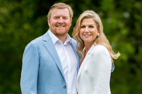 オランダのウィレム アレクサンダー国王とマキシマ妃 批判を浴びてバカンスを中断 オランダのウィレム アレクサンダー国王とマキシマ妃 批判を浴びてバカンスを中断