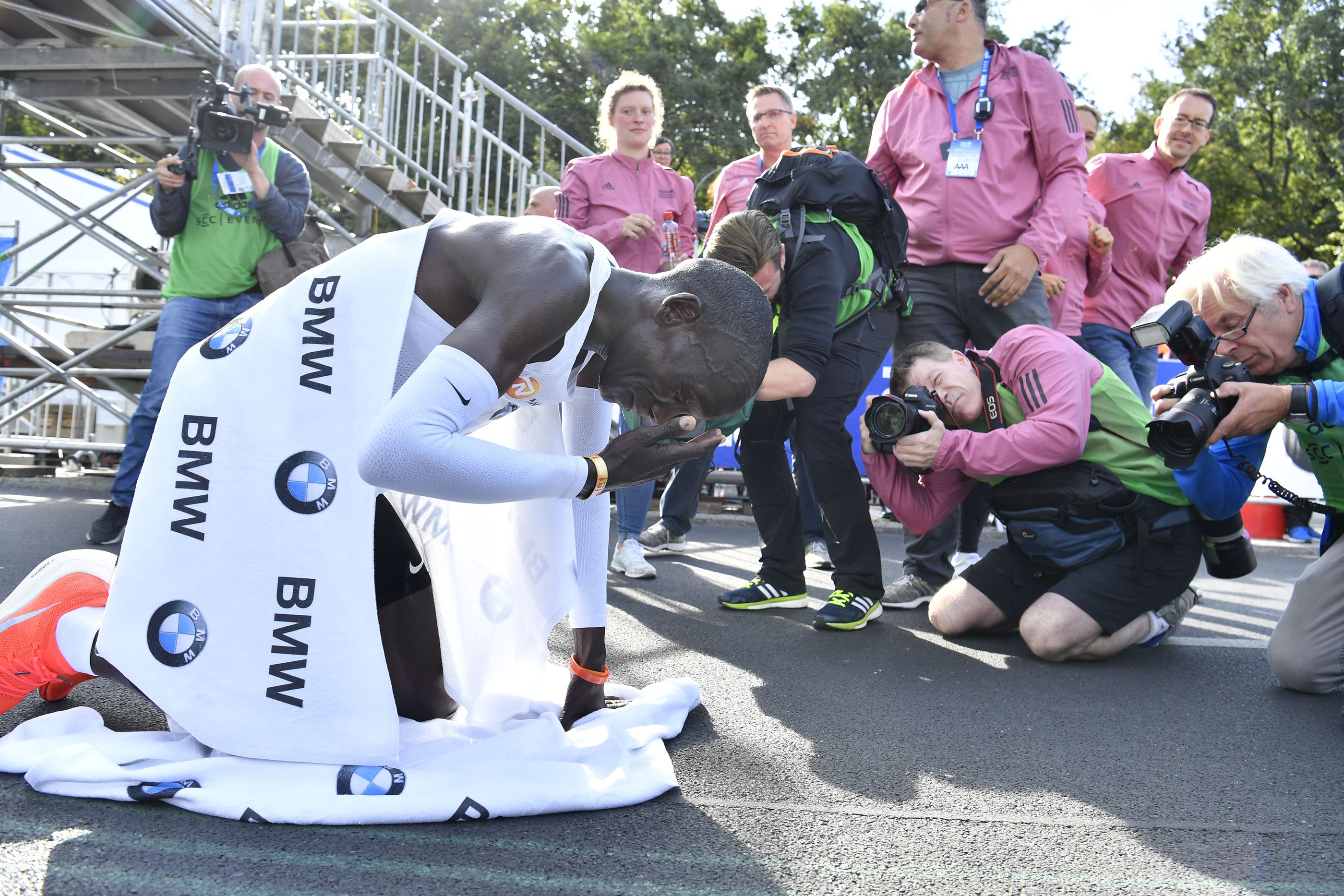 El récord atómico de maratón de Eliud Kipchoge | Deportes El récord atómico de maratón de Eliud Kipchoge | Deportes