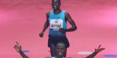 Vincent Kipruto wins the 2013 Frankfurt Marathon