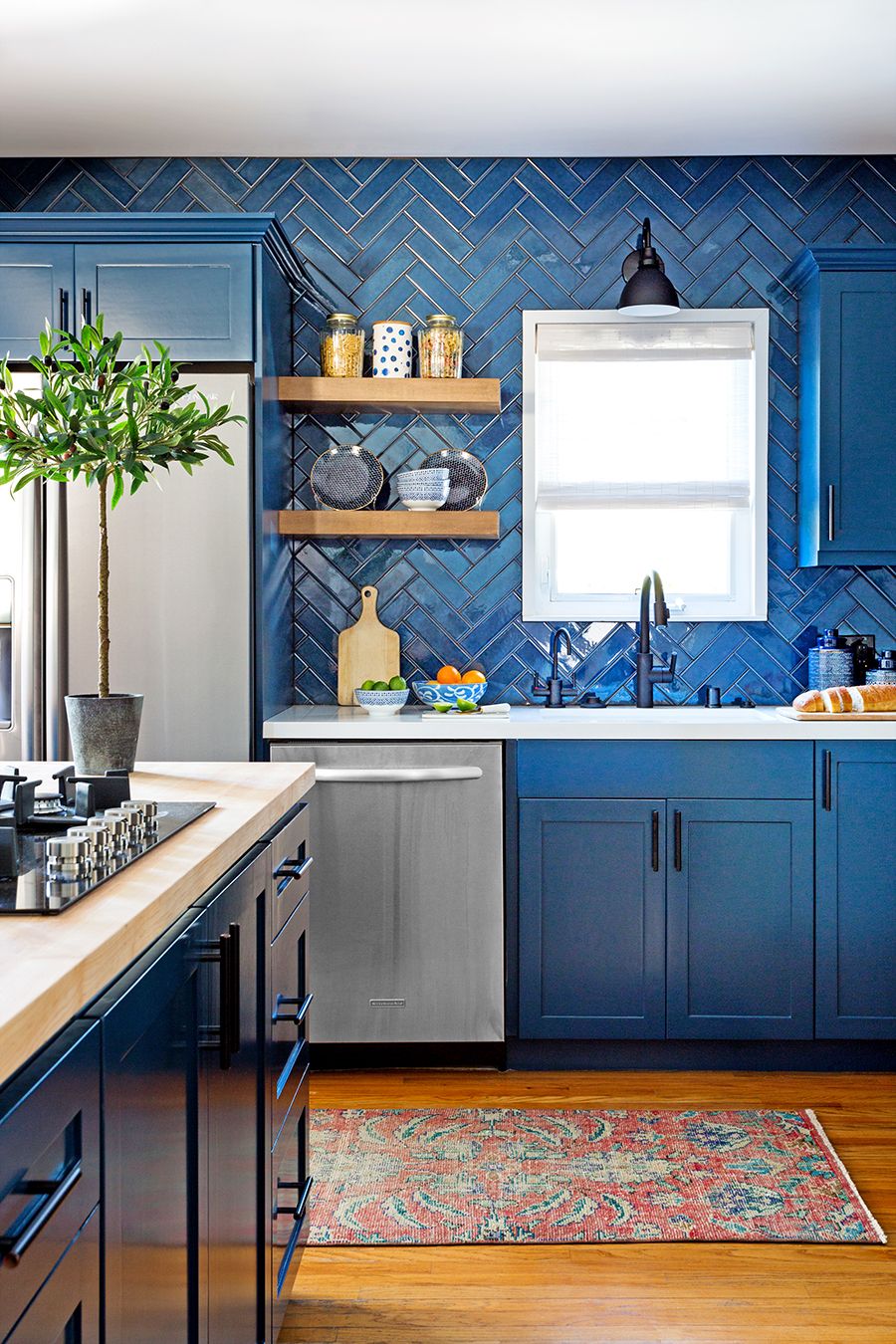 subway tile backsplash kitchen