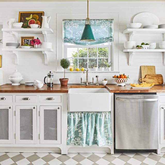 Featured image of post Before And After Small Cottage Kitchen Makeovers : Price and stock could change after publish date, and we may make money from these links.