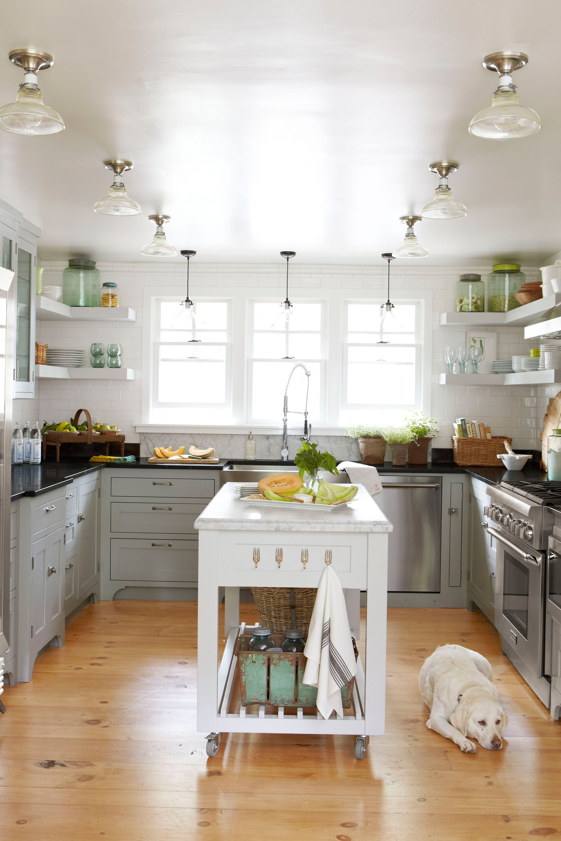 lighting in kitchen ceiling