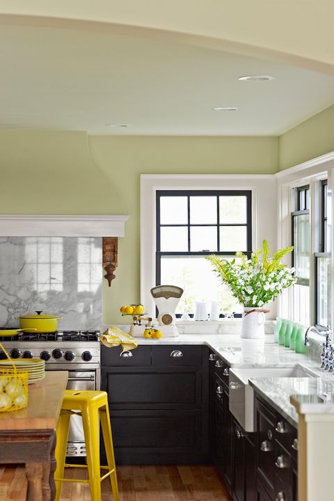 25 Best Kitchen Paint And Wall Colors, Best Color For Small Dark Kitchen