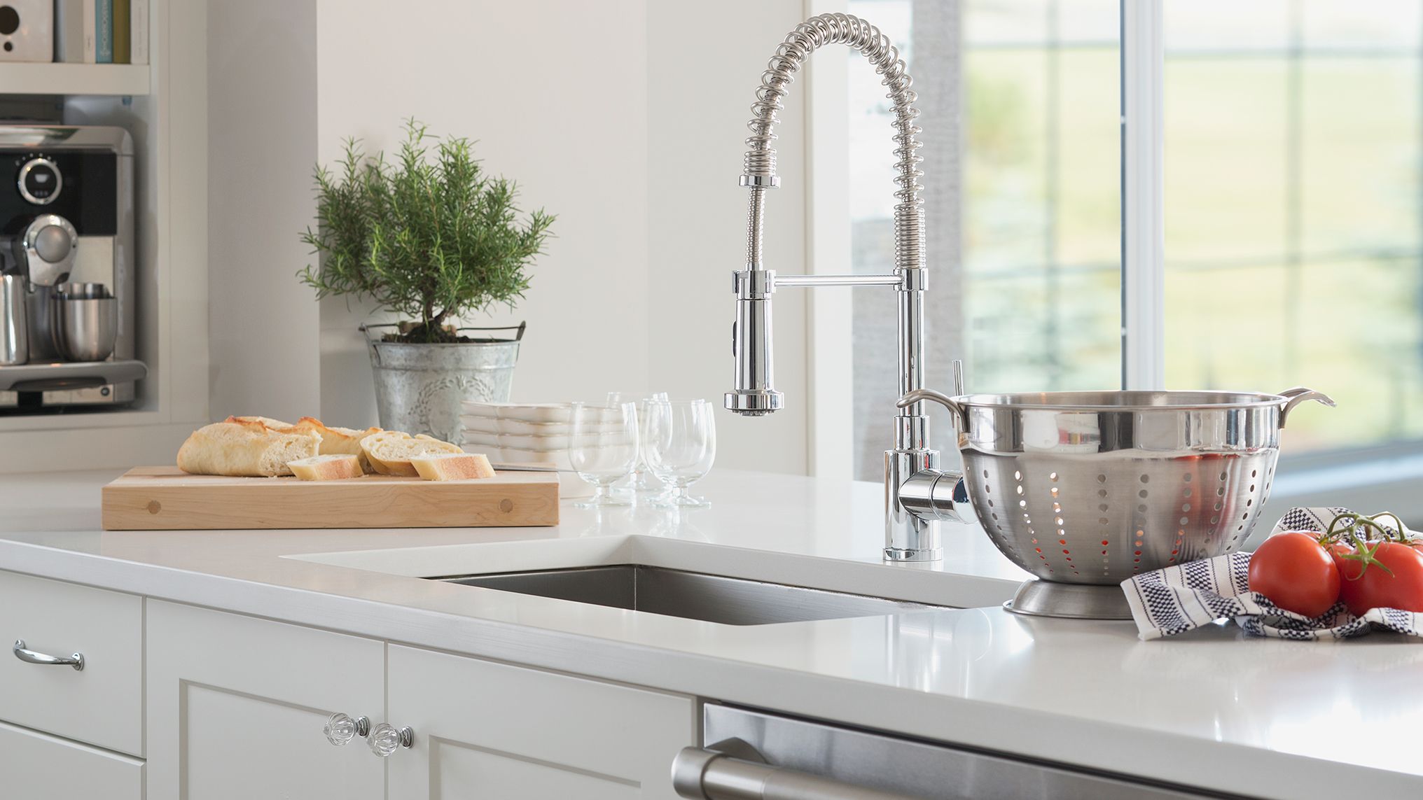 The 8 Best Kitchen Faucets Of 2018 Complete Kitchen Faucet Guide