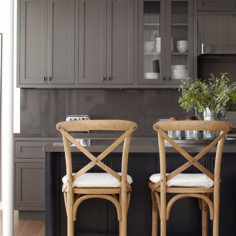 kitchen trends 2022, gray kitchen with marble counter