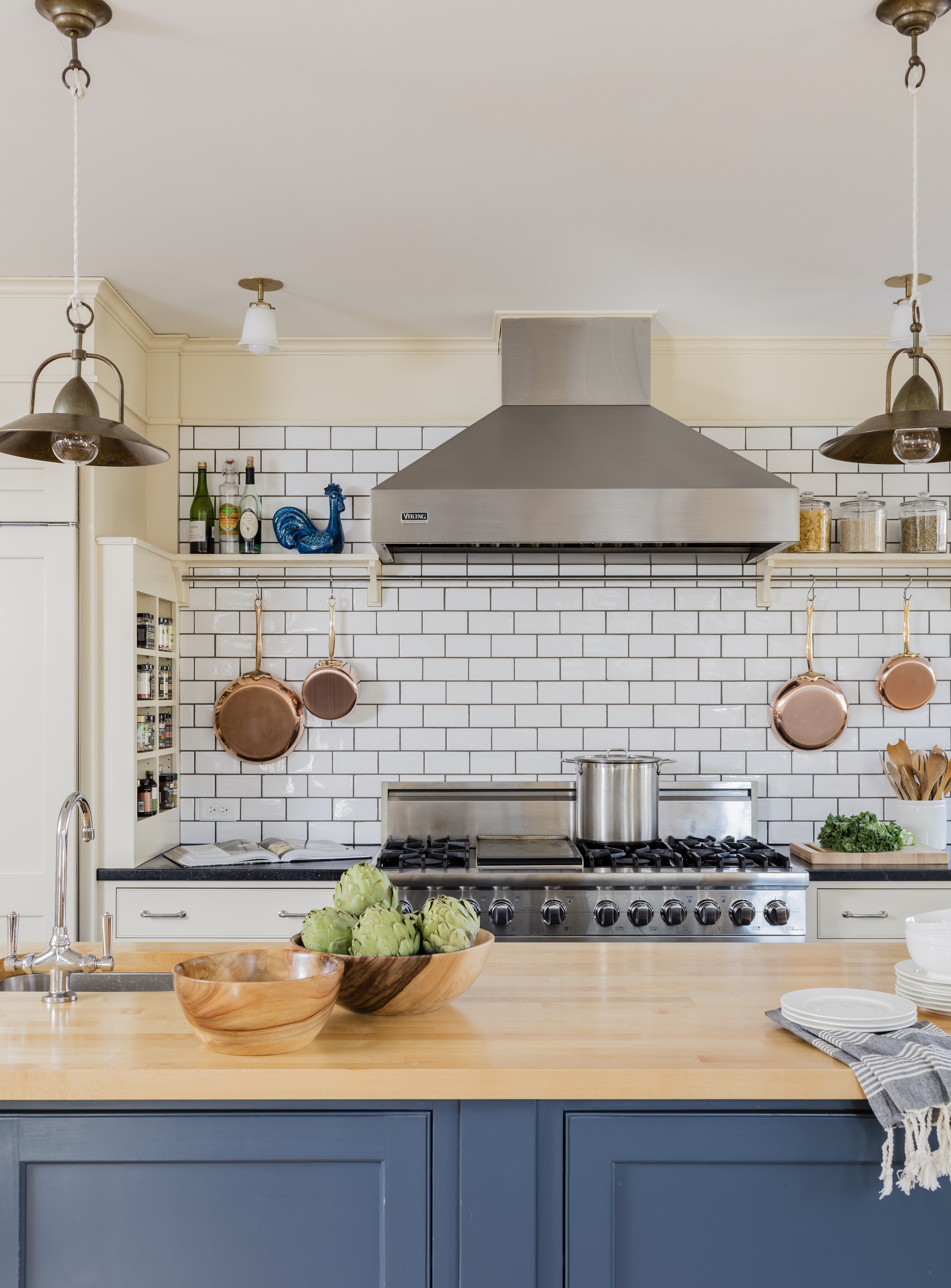 18 Subway Tile Backsplashes   Stylish Subway Tile Ideas for Kitchens