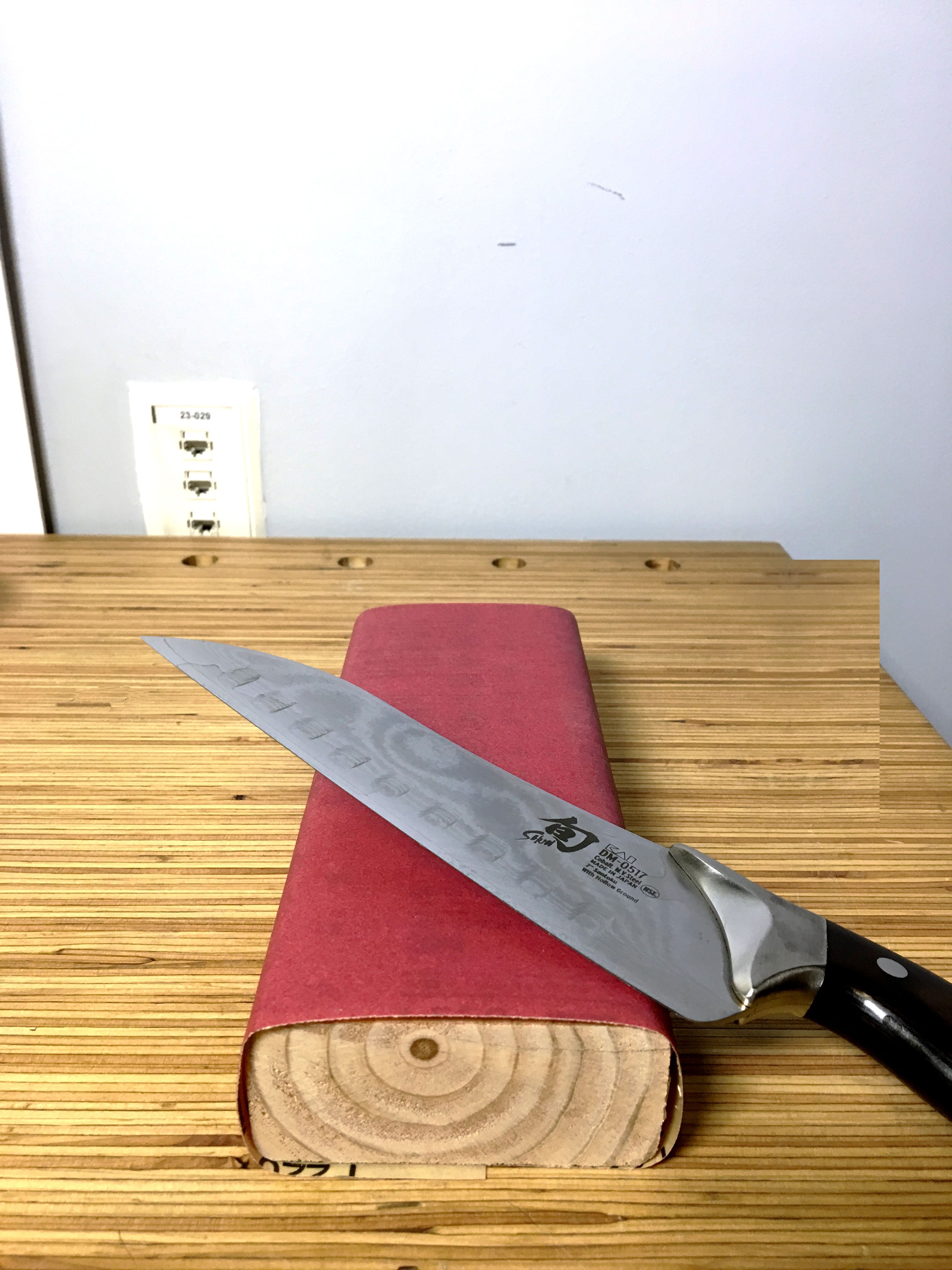 How To Sharpen A Knife With Sandpaper 