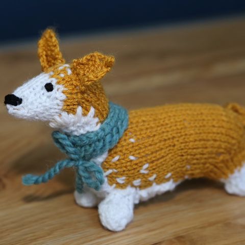 knitted corgis to celebrate queen's platinum jubilee