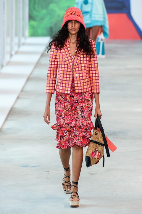 31 Spring 2019 Fashion Trends - Top Spring Runway Trends for Women