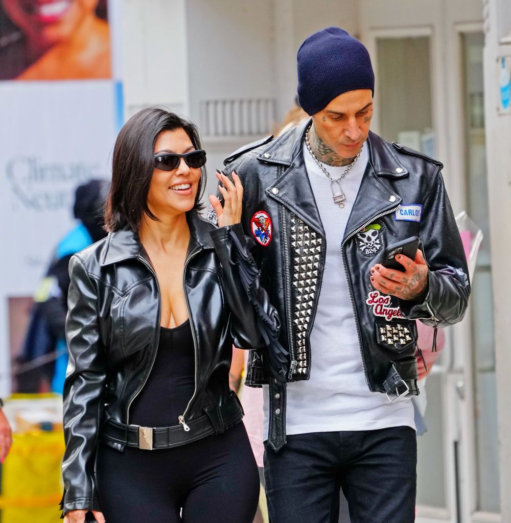 Cómo vestir con la ropa estilo rockero de Kourtney Kardashian