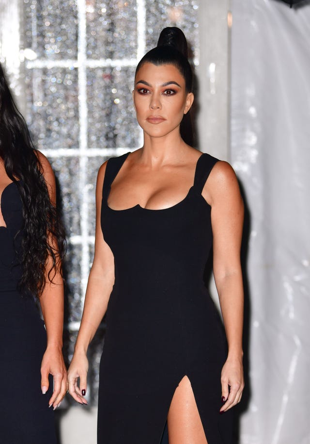 Kourtney Kardashian Literally Got Plasma Injected to Her Skull To Fix A Bald Spot