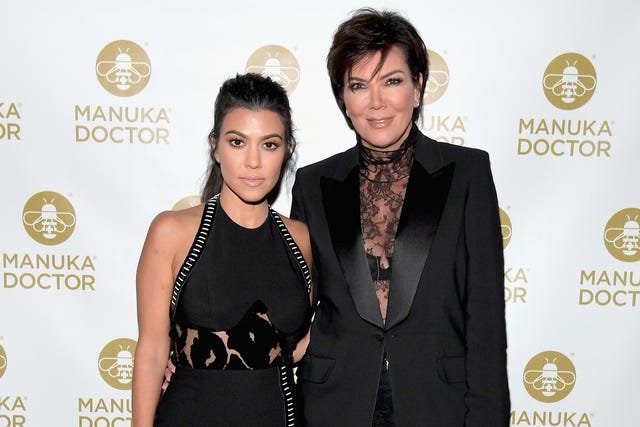 Kourtney Kardashian, calcada a su madre Kris Jenner en este vídeo Kourtney Kardashian, calcada a su madre Kris Jenner en este vídeo