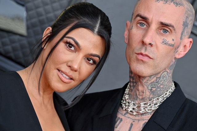 las vegas, nevada   april 03 kourtney kardashian and travis barker attend the 64th annual grammy awards at mgm grand garden arena on april 03, 2022 in las vegas, nevada photo by axellebauer griffinfilmmagic
