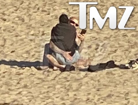 Kourtney Kardashian and Travis Barker making out on the beach kourtney kardashian and travis barker making out on the beach