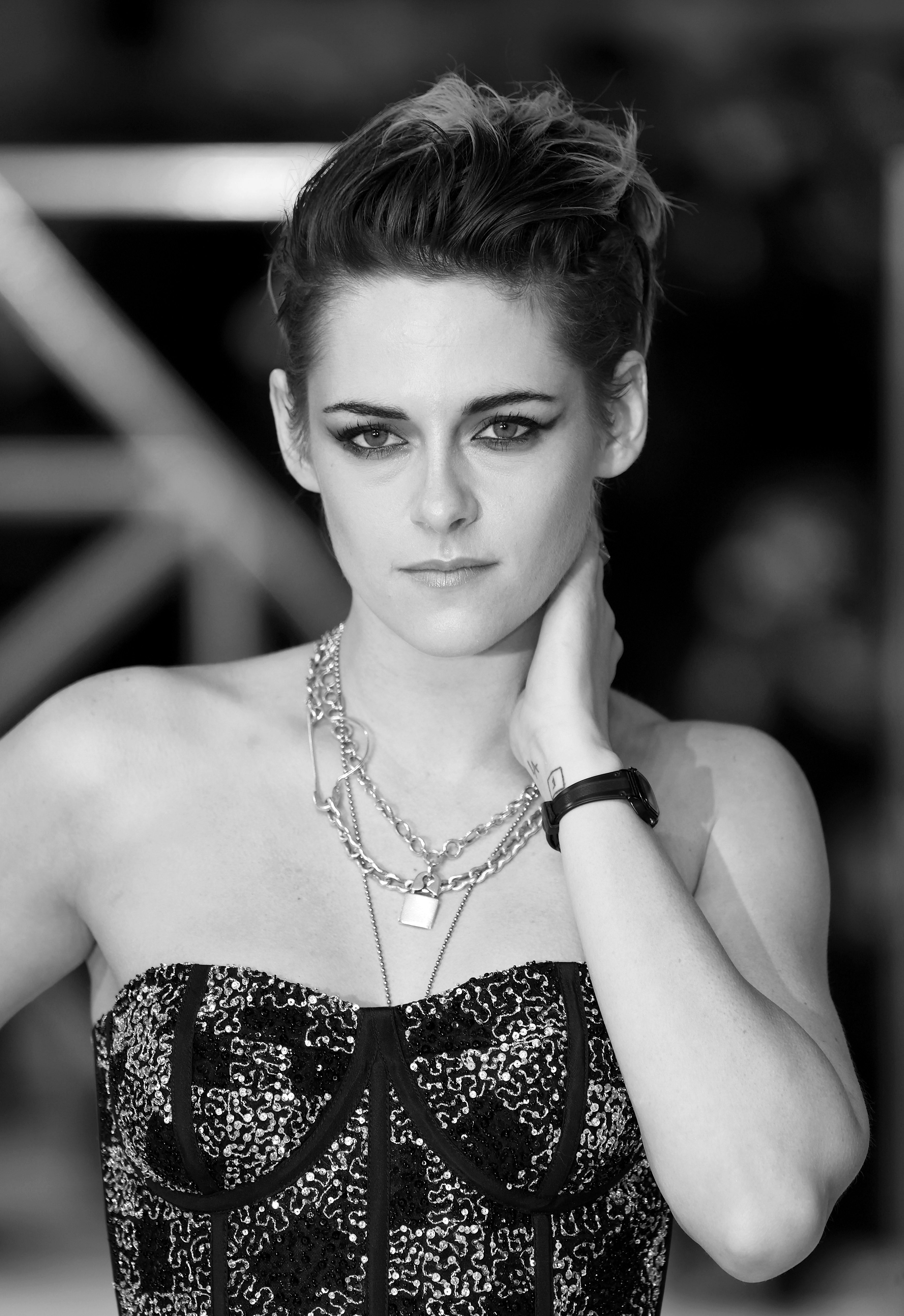 kristen stewart lock necklace meaning