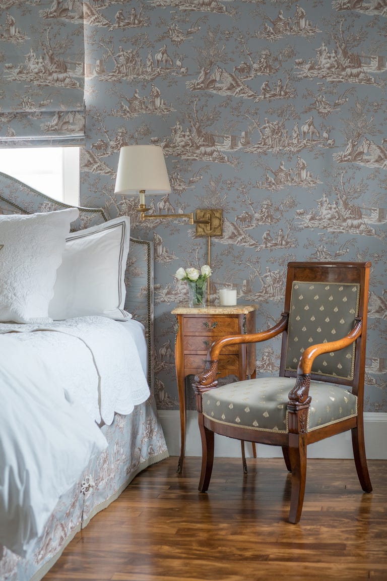 30 Bedrooms with Statement Wallpaper