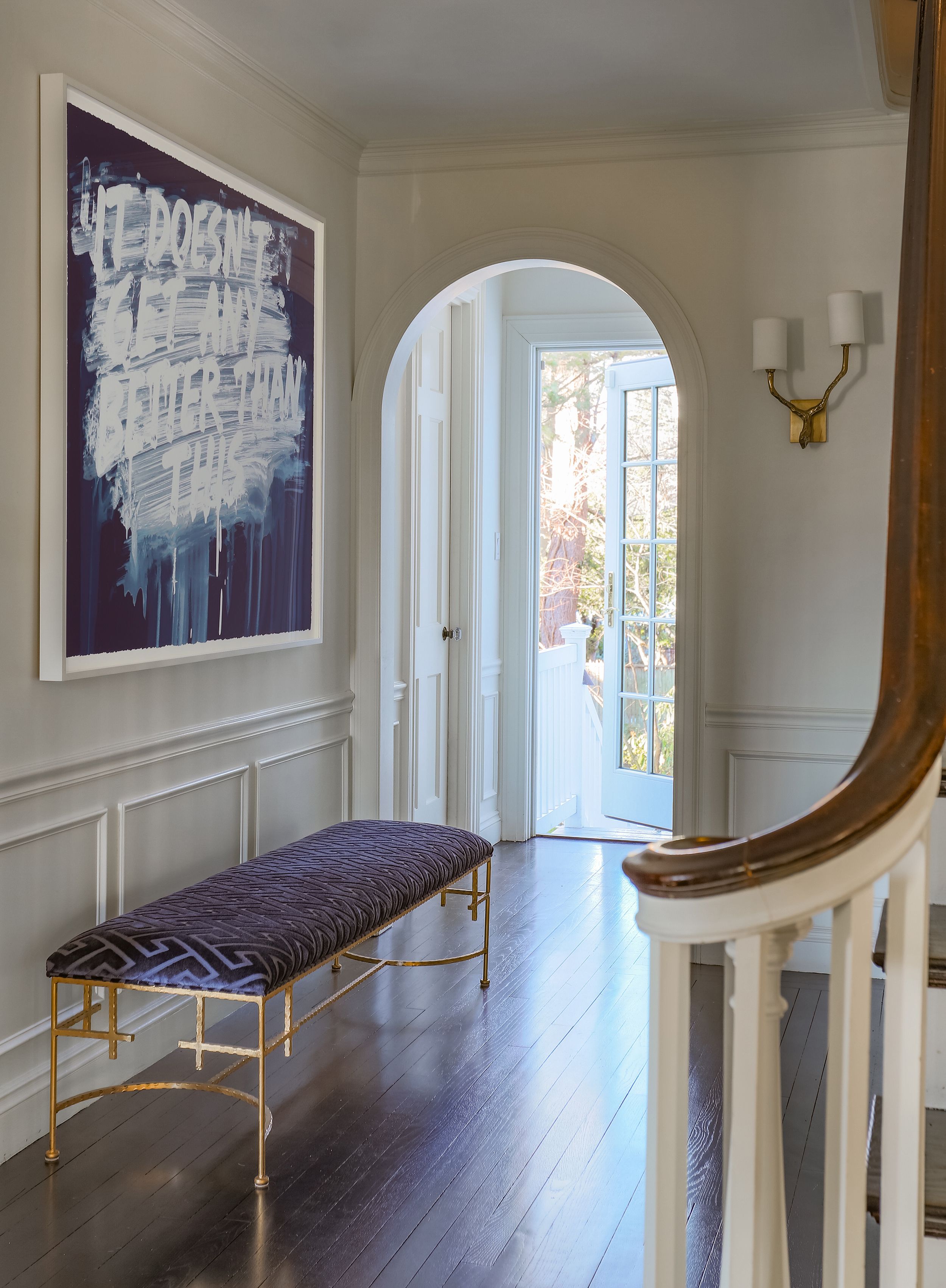 35 Entryways With Impressive Artwork Entryway Decor Ideas