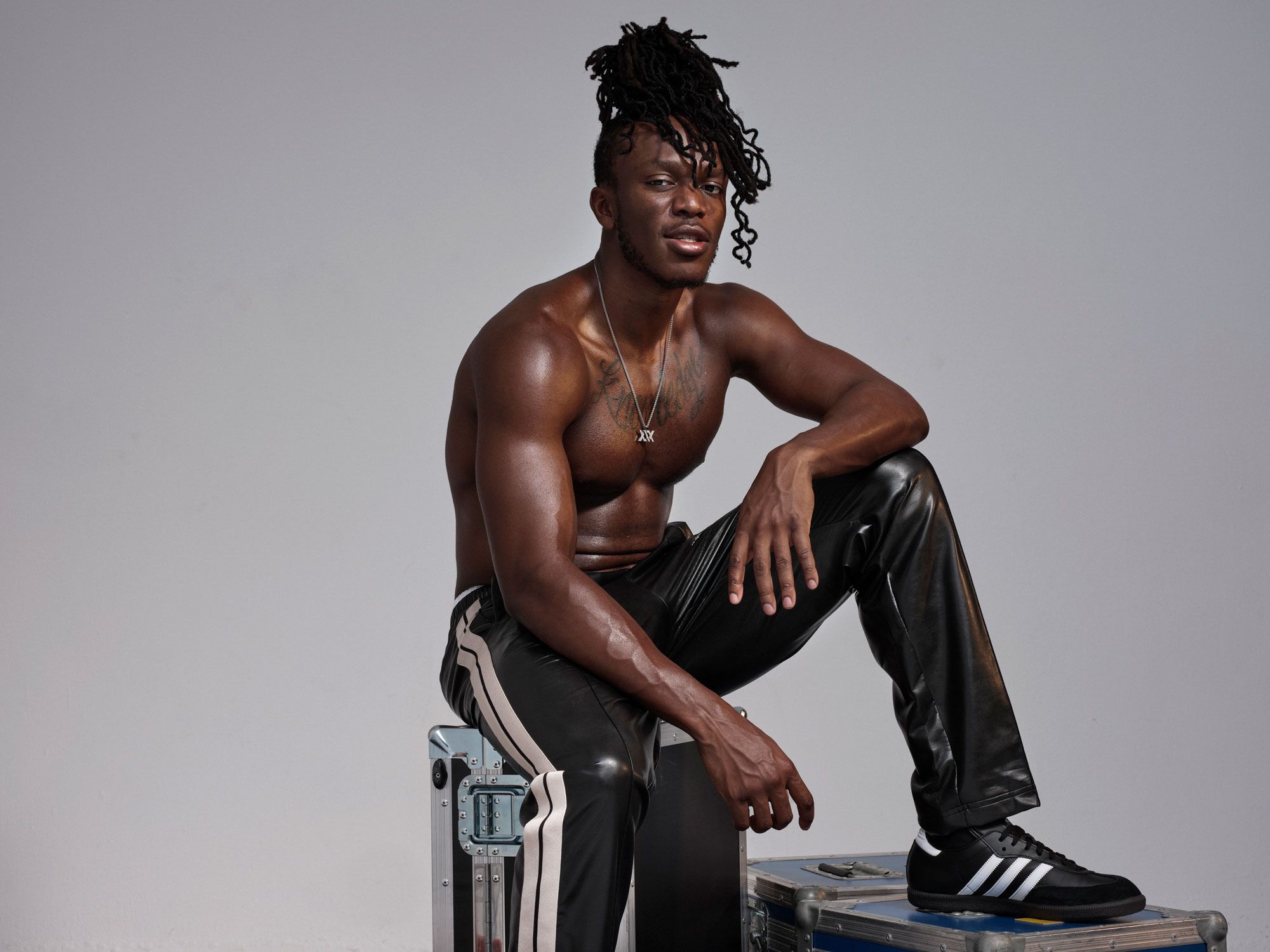 Boxer and YouTuber KSI on Becoming the GOAT and Building a Legacy pic photo photo