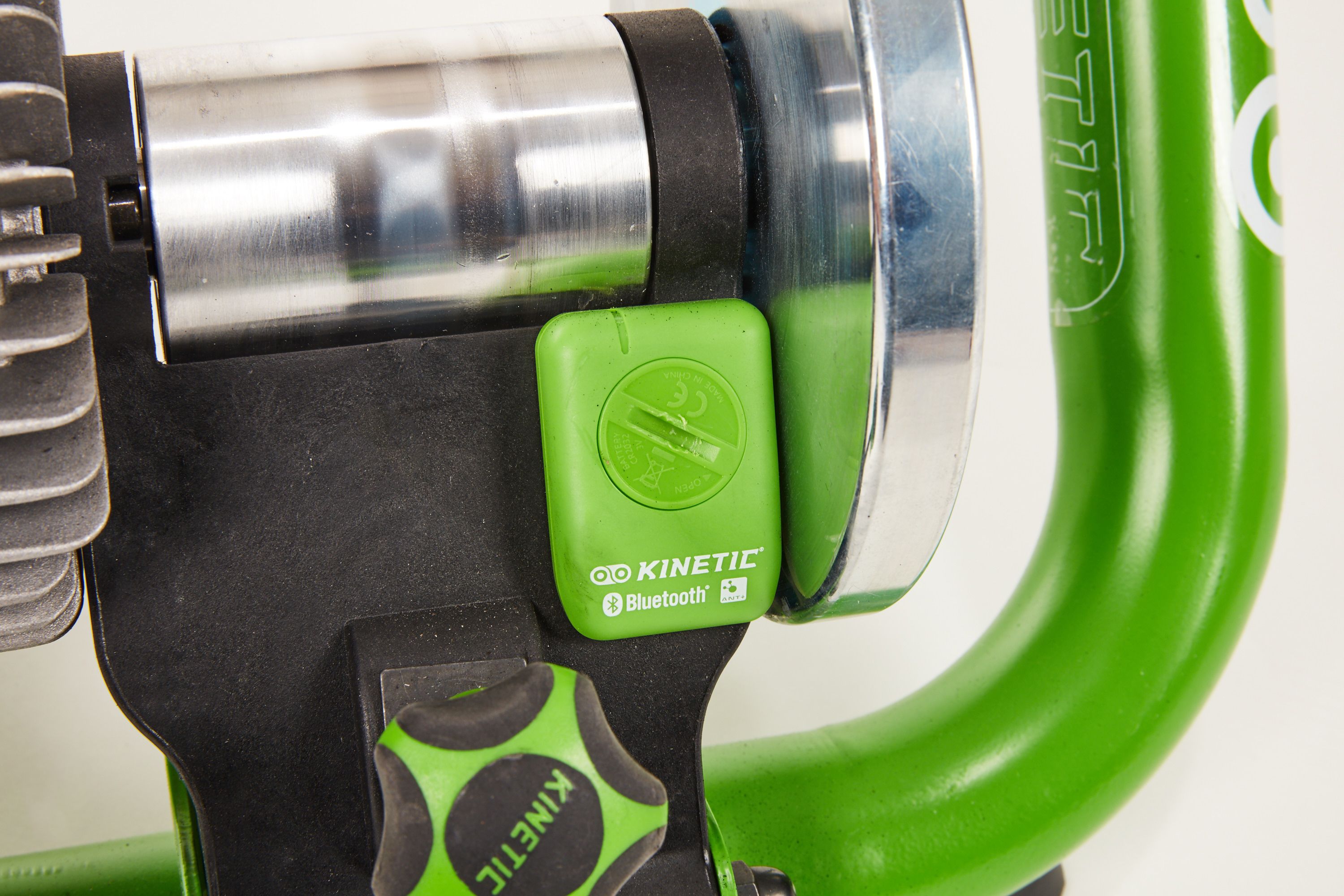 kinetic road machine 2 trainer