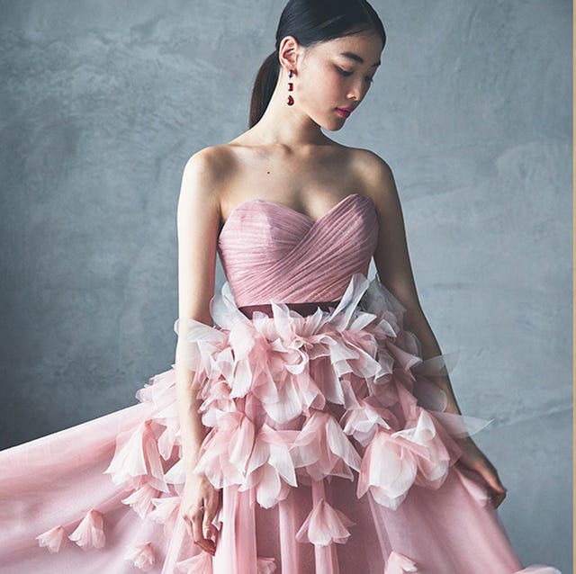 ドラマティックなピンクドレスカタログ Elle Mariage エル マリアージュ ドラマティックなピンクドレスカタログ Elle Mariage エル マリアージュ