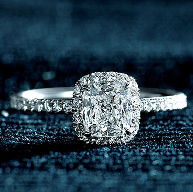 ダイヤがゴージャスに煌めく、憧れメゾンの婚約指輪カタログ