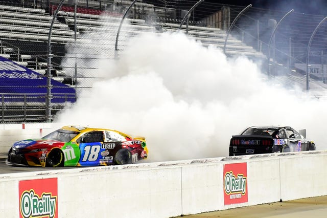 Chase Elliott Wins At Martinsville Harvick S Season Is Over