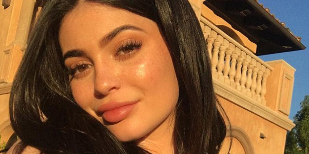 Kylie Jenner Went Off The Grid Because She Didnt Want Her Pregnancy To 3936