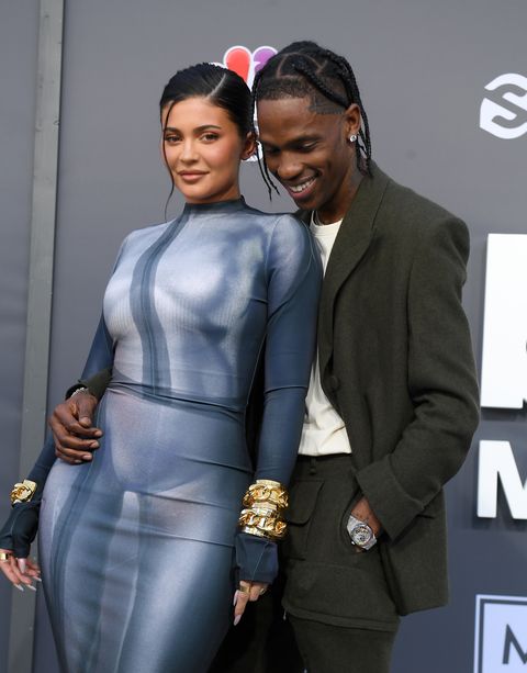 kylie jenner and travis scott at the 2022 billboard music awards